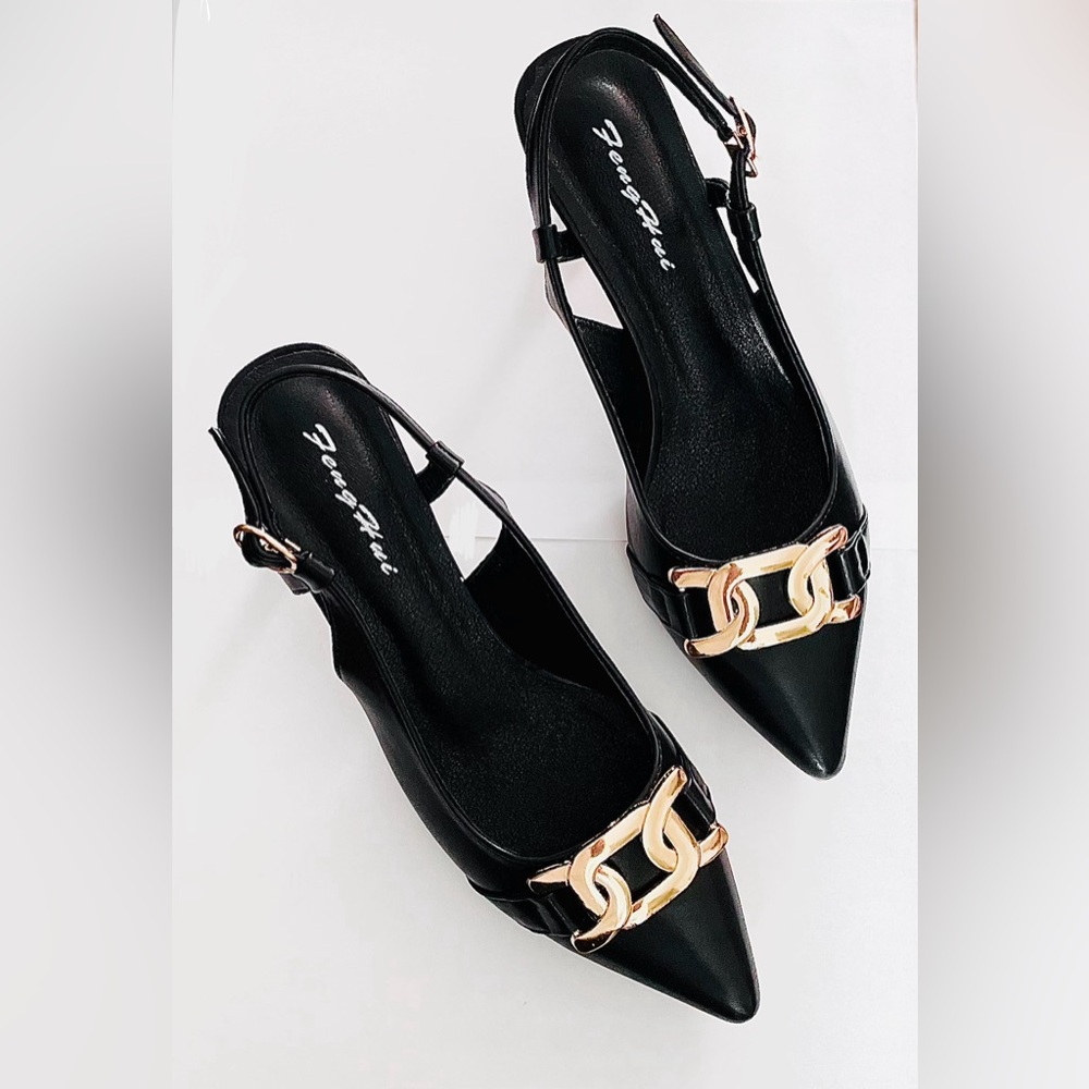 The brand is SHEIN, the color is black with a gold chain. Size 7.5
